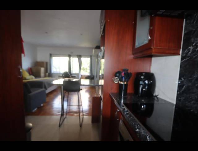 1 BEDROOM PROPERTY TO RENT IN ROSEBANK